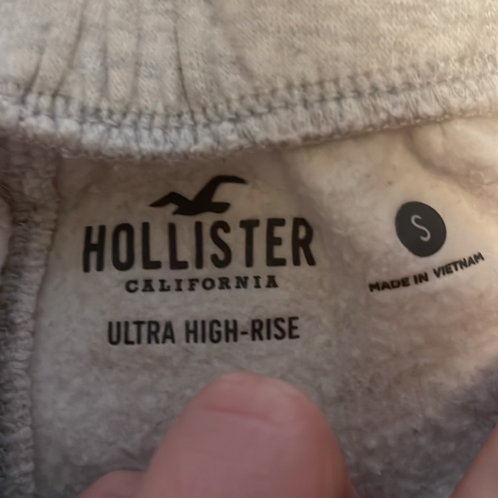 Sweatpants - Picture 2 of 4